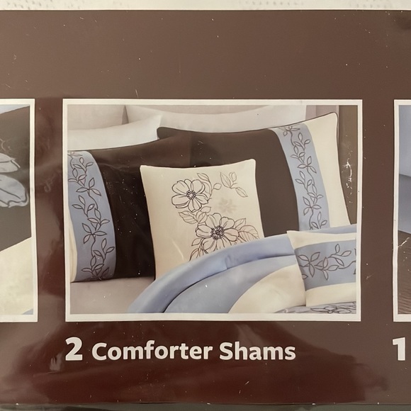 Comforter Set - Picture 3 of 5